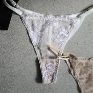 мереживні трусики